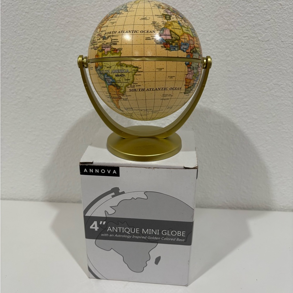 Annova 4" Antique Mini Globe in Gold and Parchment